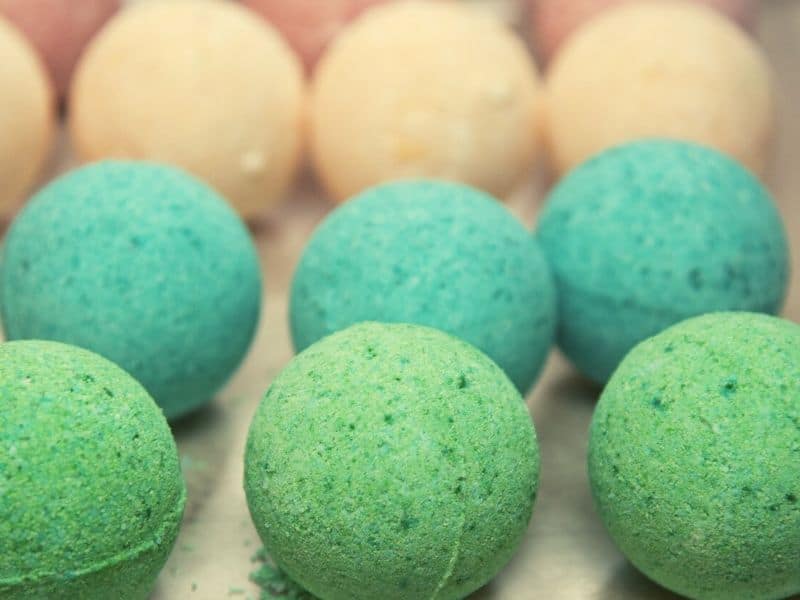 How to dry bath bombs quickly